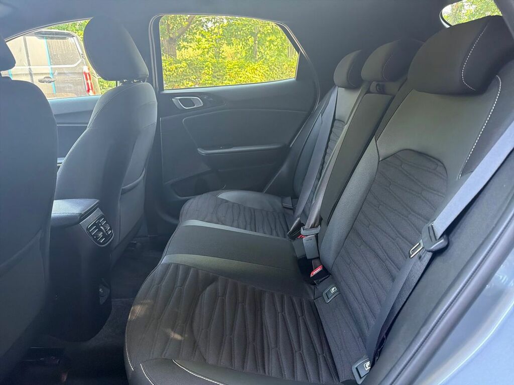 Kia Xceed 1.0T Gdi Isg 113 Gt-line 2025 #27