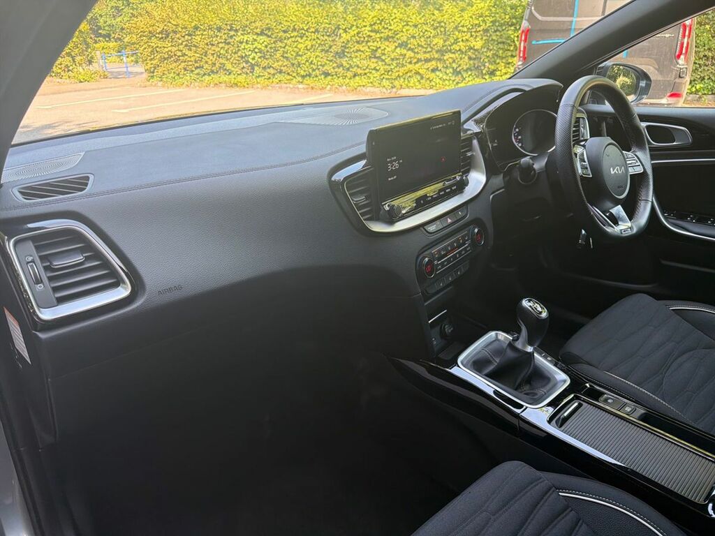 Kia Xceed 1.0T Gdi Isg 113 Gt-line 2025 #25
