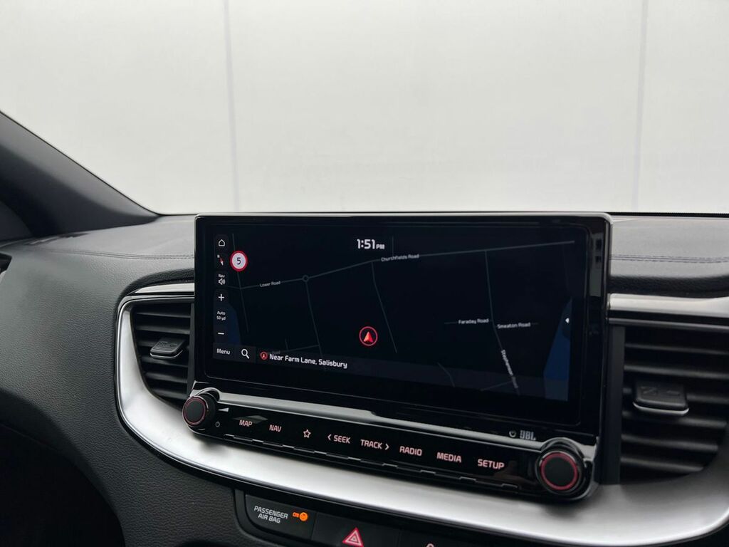 Kia Xceed 1.0T Gdi Isg 113 Gt-line S Dct White #24