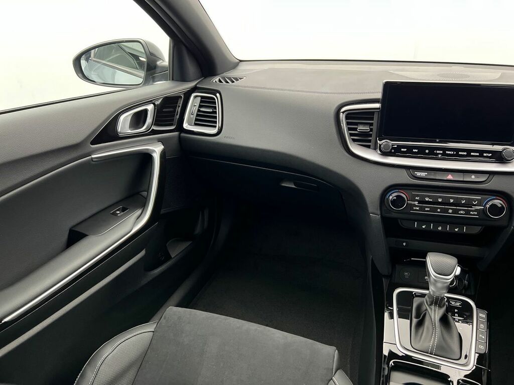 Kia Xceed 1.0T Gdi Isg 113 Gt-line S Dct White #19