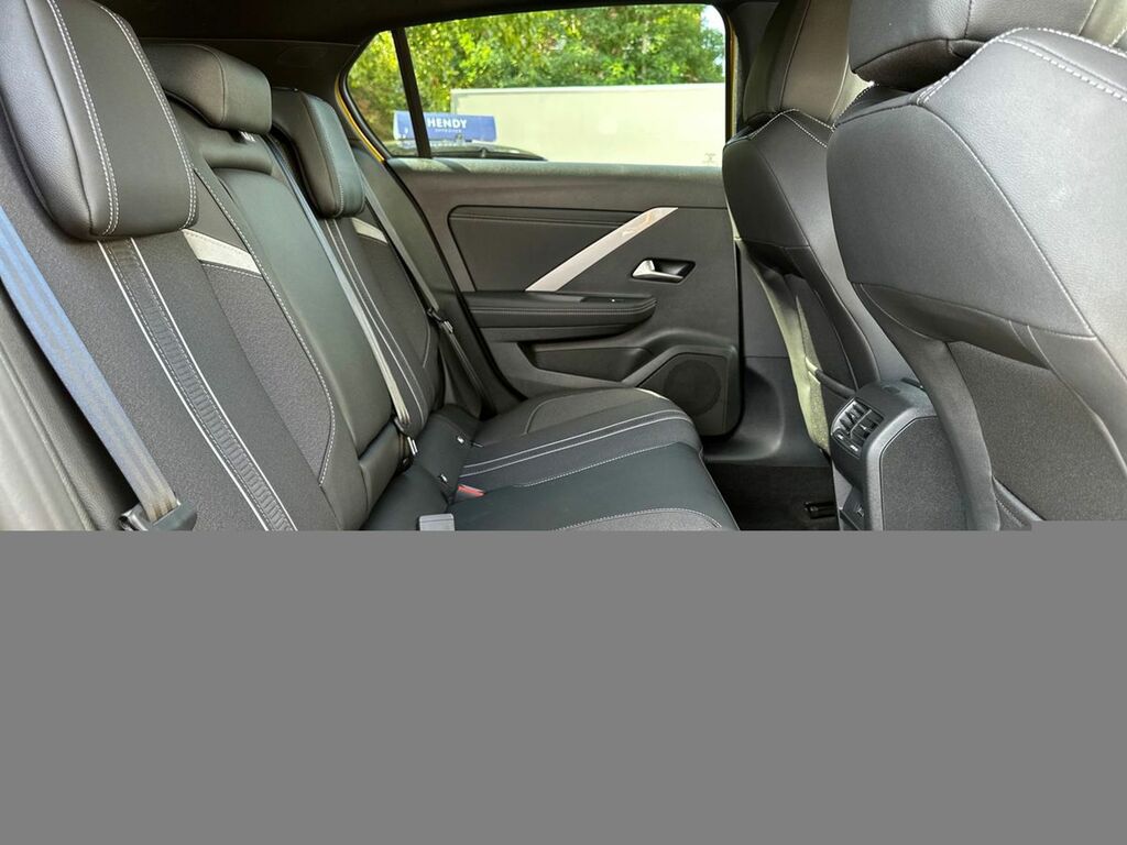 Vauxhall Astra 115Kw Gs 54Kwh Yellow #3