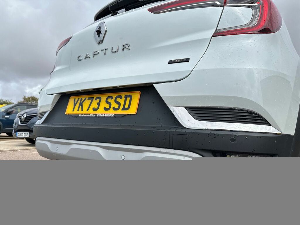 Renault Captur 1.6 E-tech Full Hybrid 145 Techno White #4