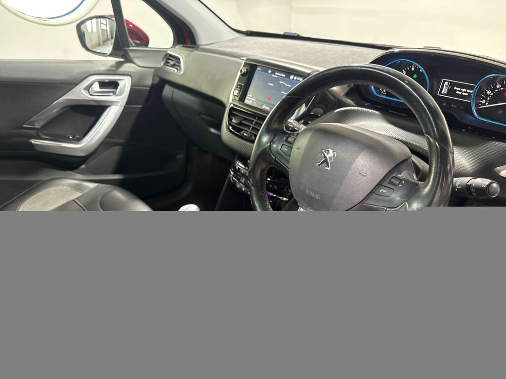 Peugeot 2008 1.2 Puretech Allure Premium Start Stop Grey #9