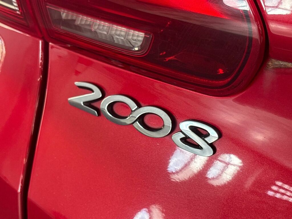 Peugeot 2008 1.2 Puretech Allure Premium Start Stop Grey #19