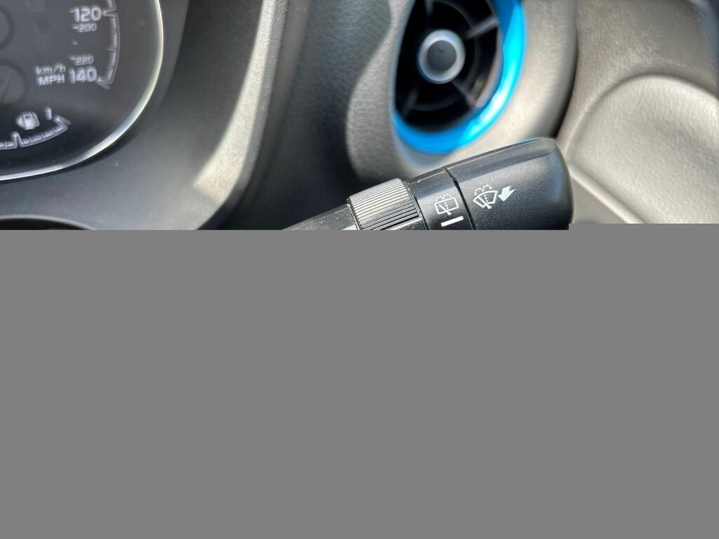 Toyota Yaris Vvt-i Icon Tech Red #12