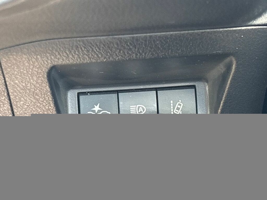 Toyota Yaris Vvt-i Icon Tech Red #13