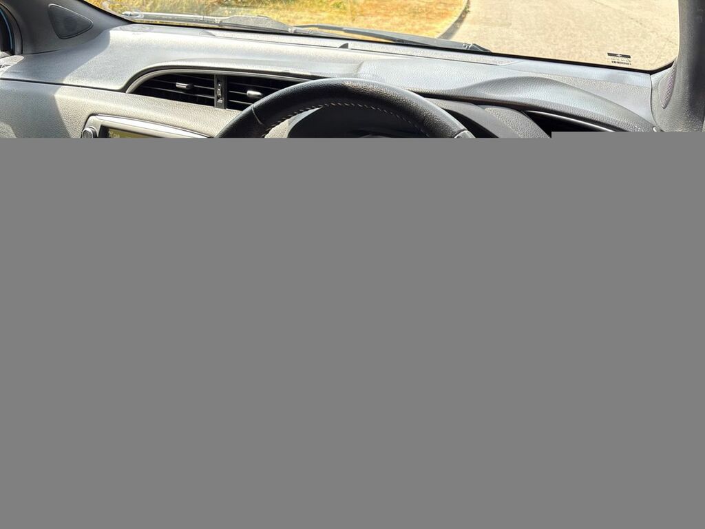 Toyota Yaris Vvt-i Icon Tech Red #7