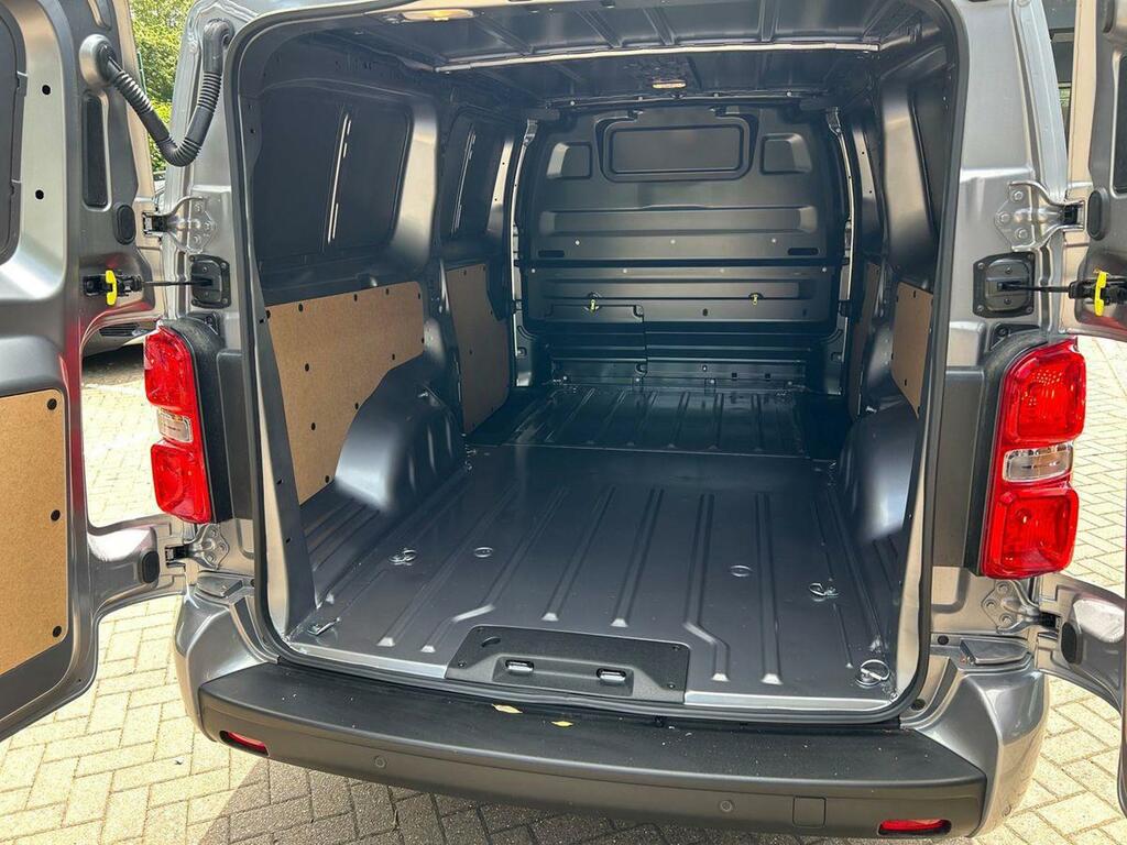Vauxhall Vivaro XL 1.5 Turbo D 120 Prime H1 Grey #37