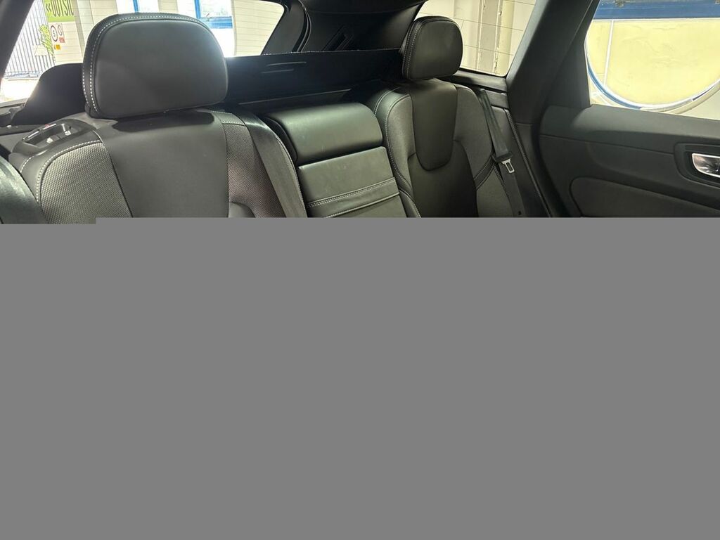 Volvo XC60 Pro B5 Black #5
