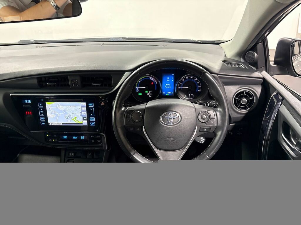 Toyota Auris Design Hev Vvt-i Cvt Grey #8