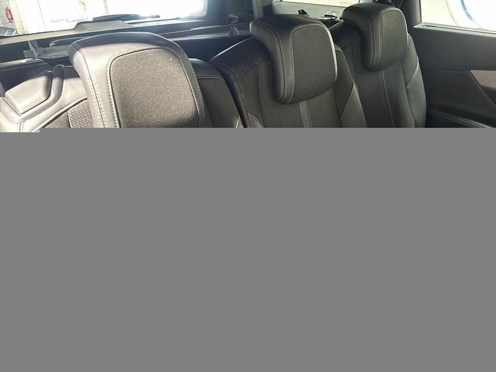 Peugeot 5008 1.5 Bluehdi Gt Eat8 Black #4