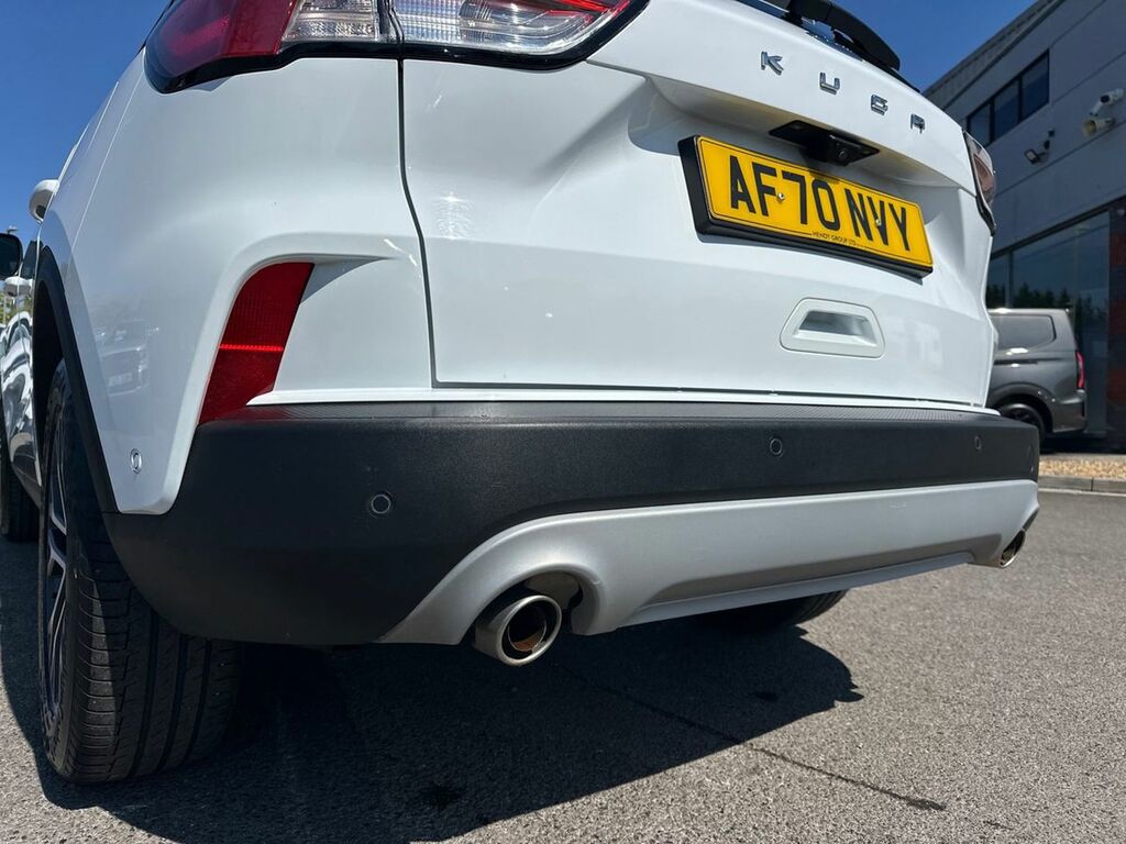 Ford Kuga 1.5 Ecoboost 150 Titanium First Edition White #6