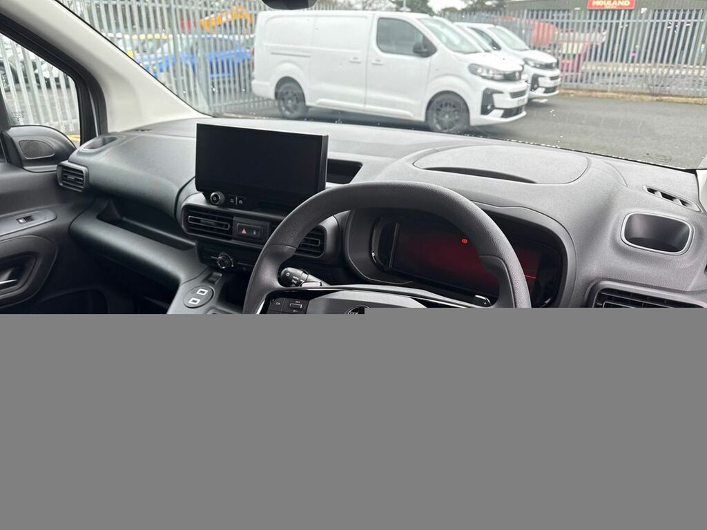 Vauxhall Combo White White #2
