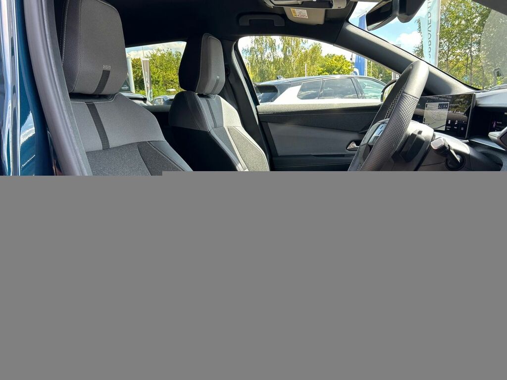Vauxhall Grandland 1.2 Hybrid 136 Ultimate E-dct6 Pan Roof Blue