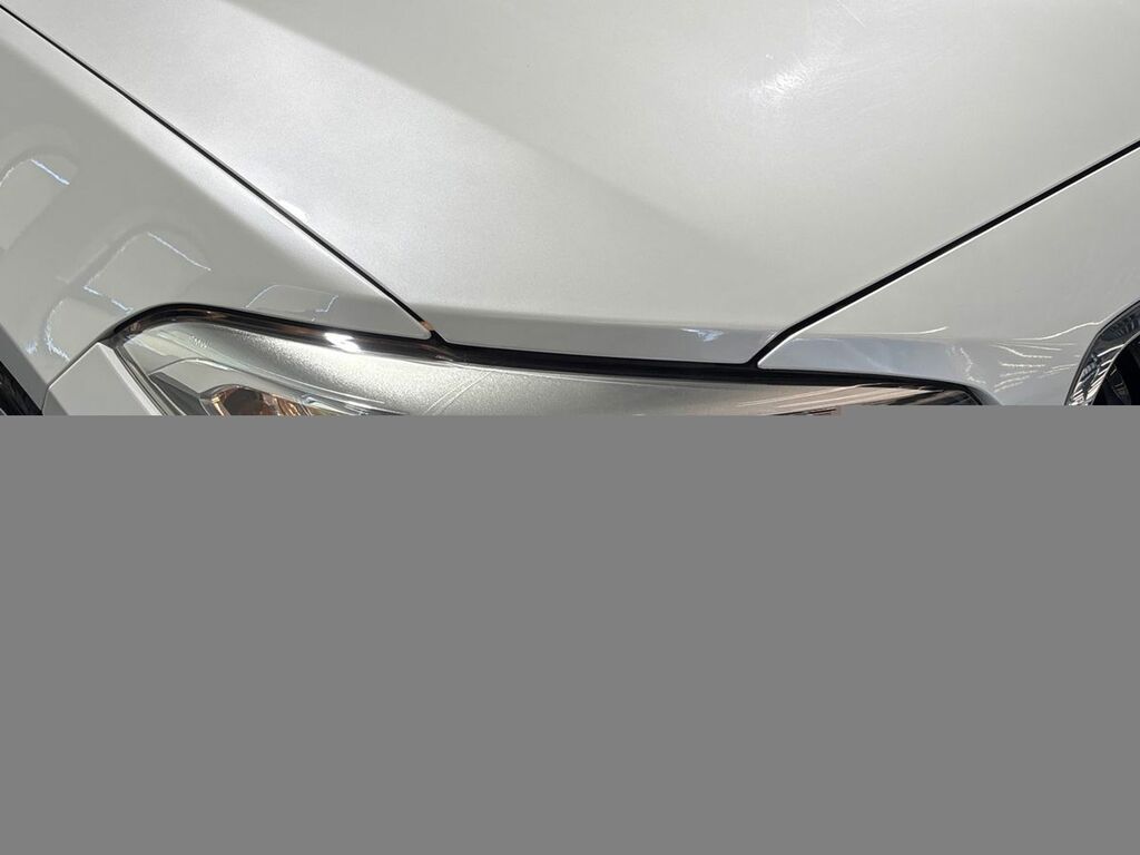 BMW 1 Series 120I Sport 5-Door White #2