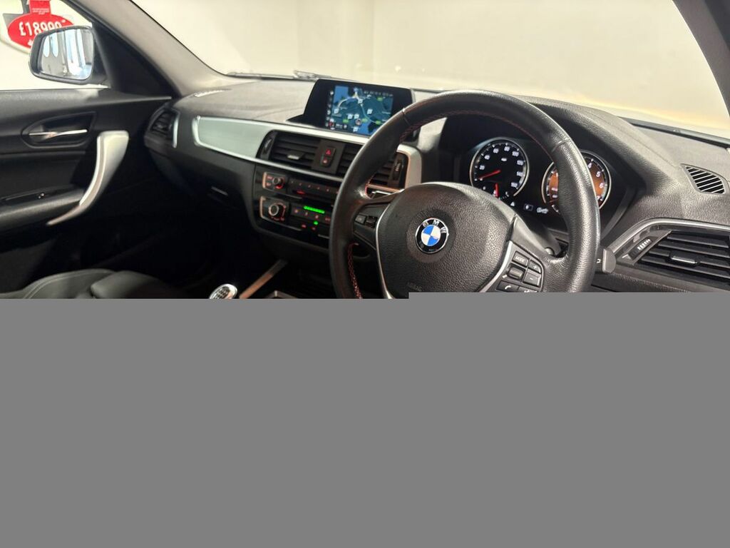 BMW 1 Series 120I Sport 5-Door White #5