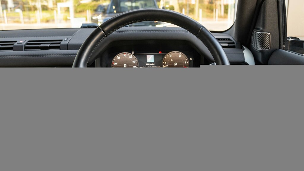 Land Rover Defender 110 3.0 D250 Xs Edition 110 Silver #4