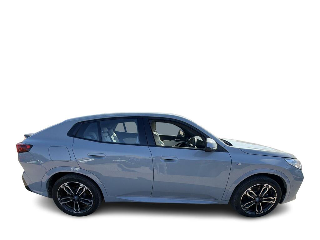 BMW iX2 30 66.5Kwh M Sport Xdrive 11Kw Charger #4