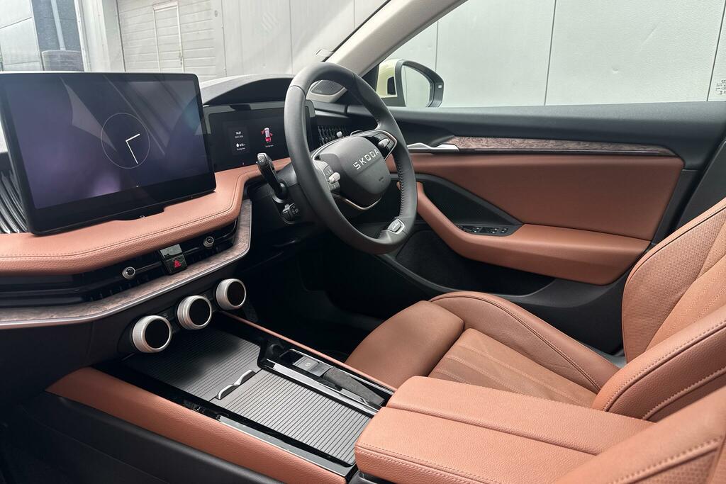 Skoda Superb Superb 1.5 Tsi Iv Laurin Klement Dsg 2575 Yellow #2