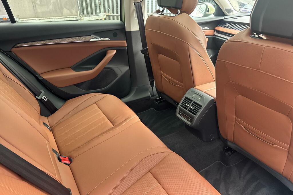 Skoda Superb 2.0 Tdi 193 Laurin Klement 4X4 Dsg Silver #7