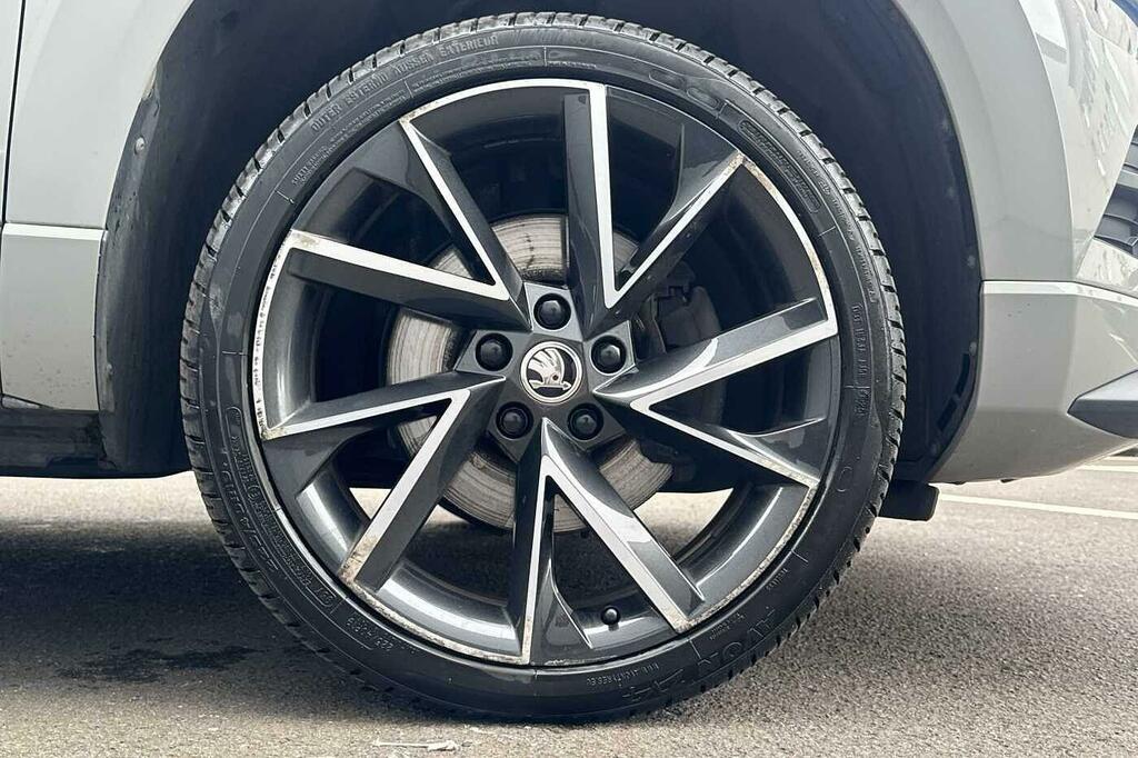 Skoda Karoq Karoq 1.5 Tsi Sport Line Dsg 2070 Koda Grey #5