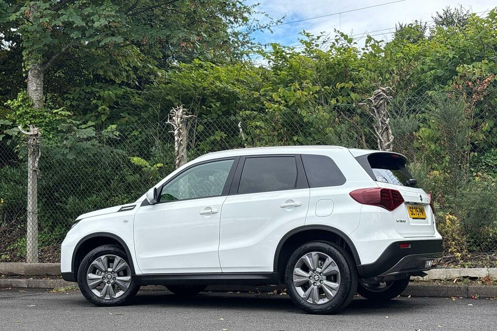 Suzuki Vitara Vitara 1.4 Boosterjet Mhev Motion Euro 6 Ss White #2