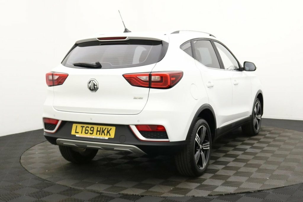MG ZS 1.5L Limited Edition White #4
