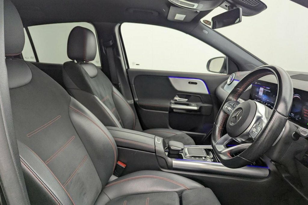 Mercedes-Benz EQA Suv Black #3