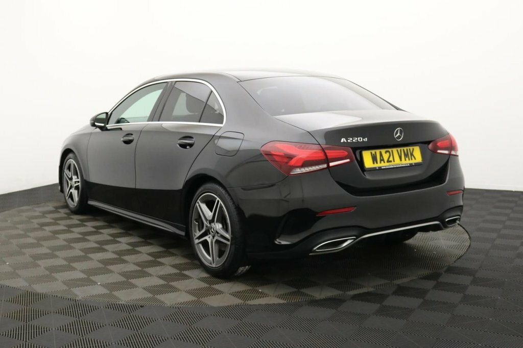 Mercedes-Benz A Class 2L Amg Line Black #5