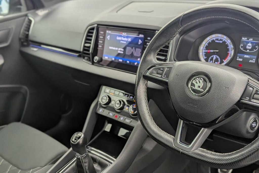 Skoda Karoq 1.5 Tsi Edition Dsg Black #40