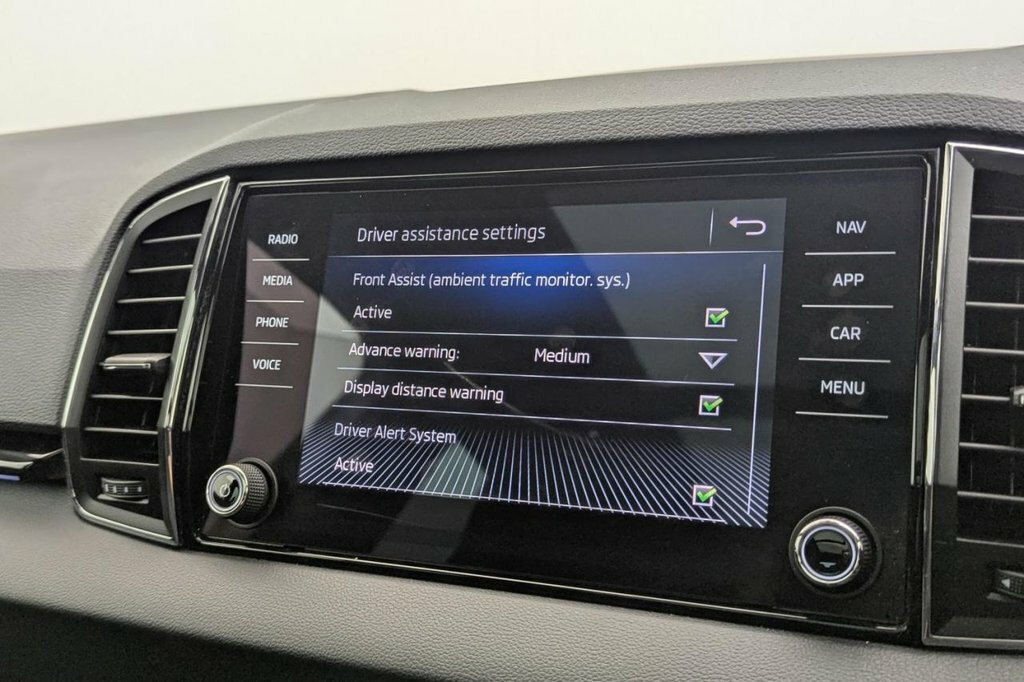 Skoda Karoq 1.5 Tsi Edition Dsg Black #38