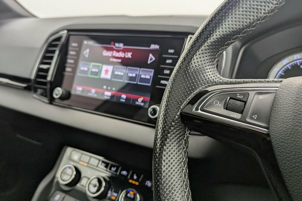Skoda Karoq 1.5 Tsi Edition Dsg Black #11