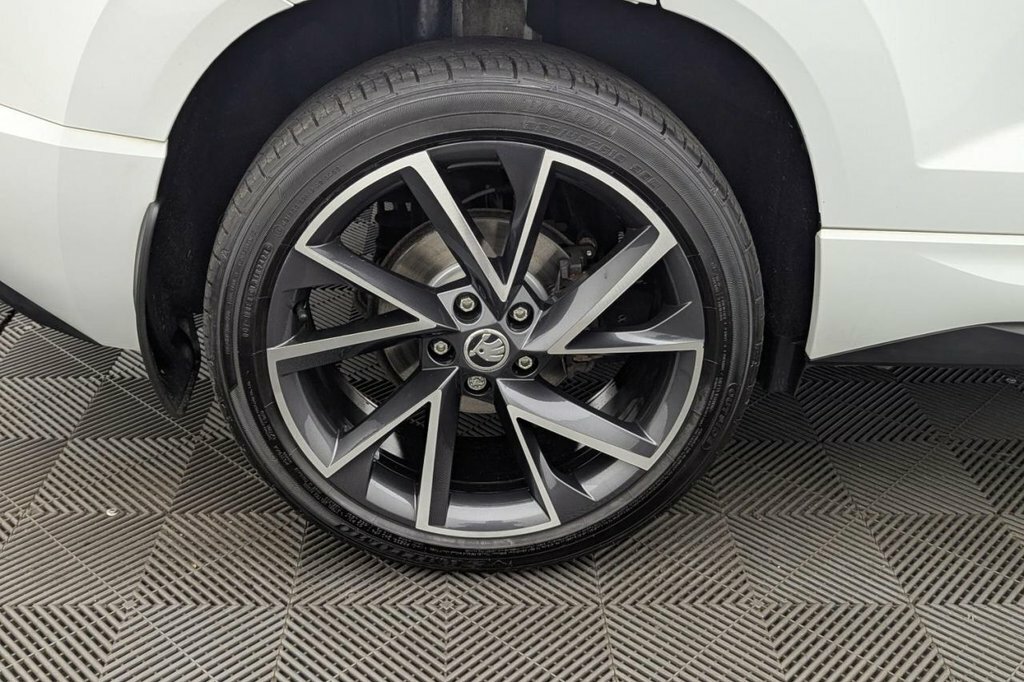 Skoda Karoq 1.5 Tsi Edition Dsg Black #52