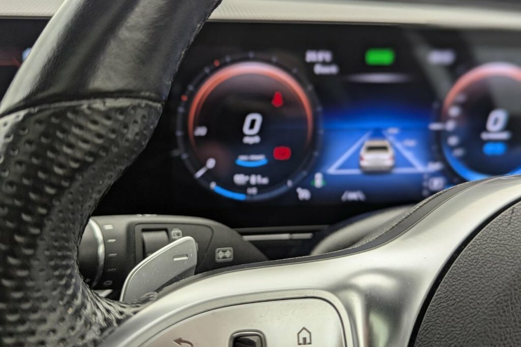 Mercedes-Benz EQC Amg Line Black #32