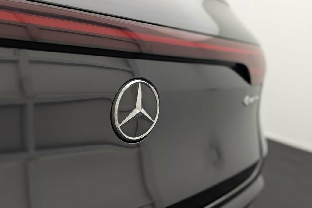 Mercedes-Benz EQC Amg Line Black #54
