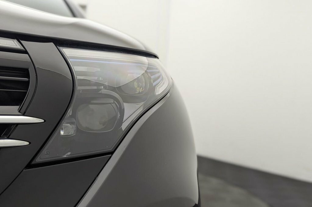 Mercedes-Benz EQC Amg Line Black #50