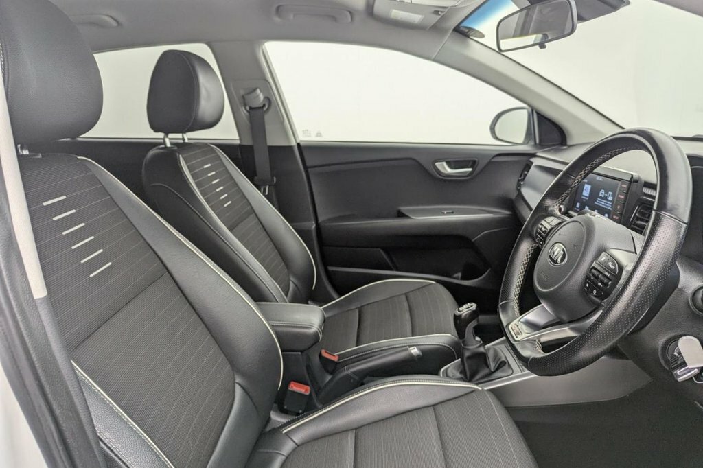 Kia RIO 1L Gt-line White #3