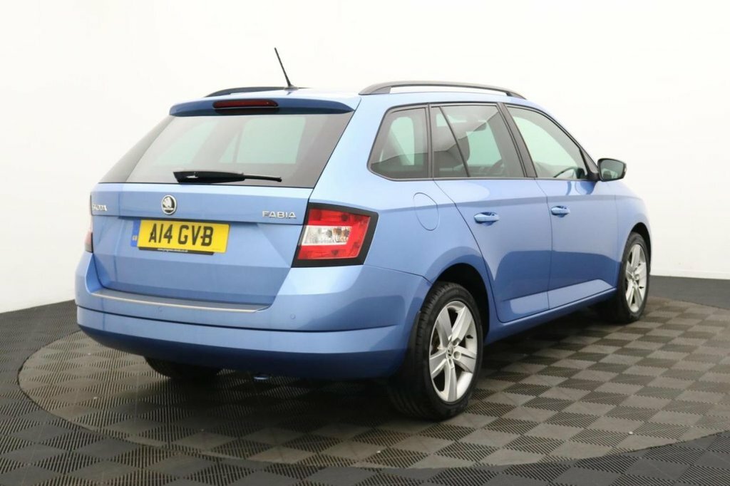 Skoda Fabia 1.2L Se L Blue #4