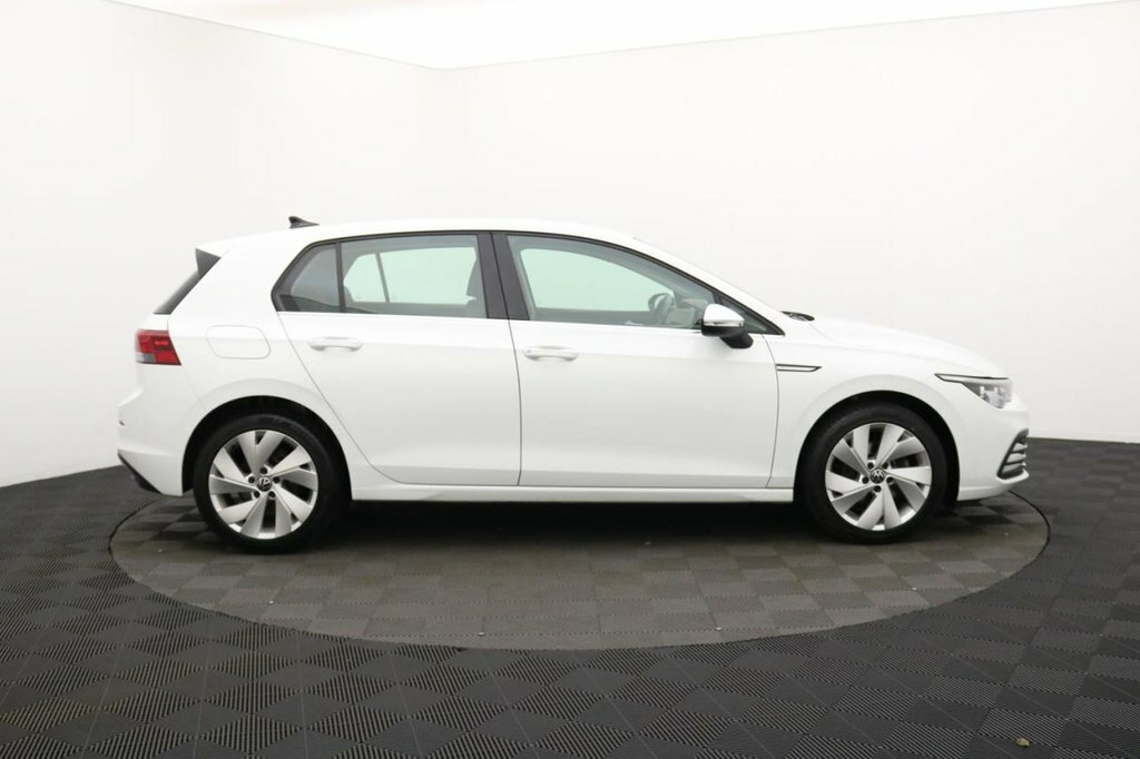 Volkswagen Golf 1.5L Style White #2