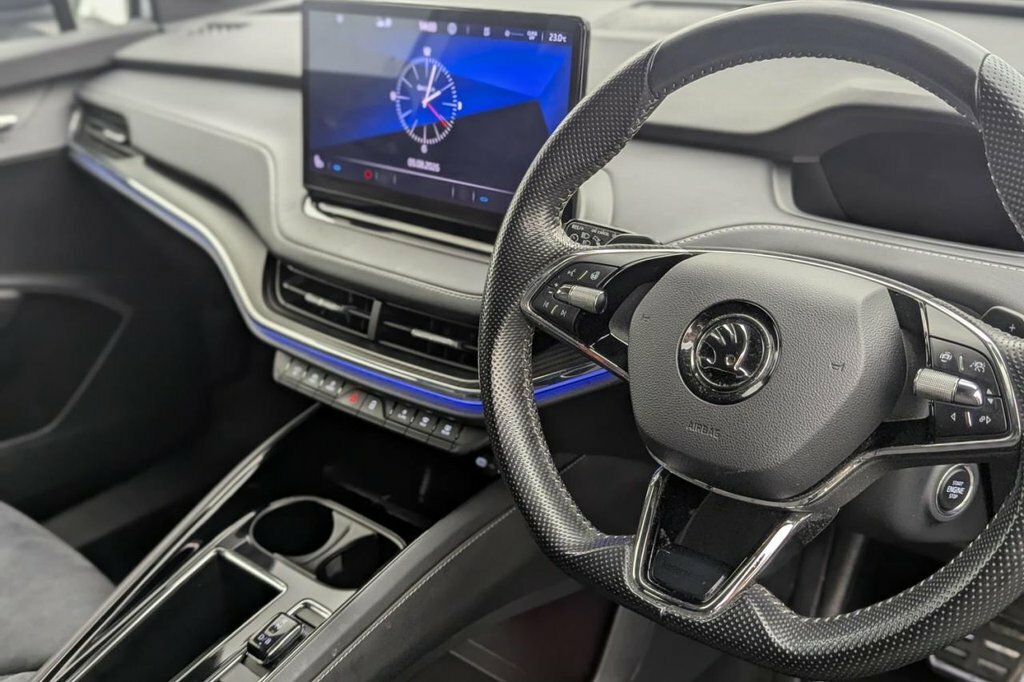 Skoda ENYAQ 80 Ecosuite Black #42