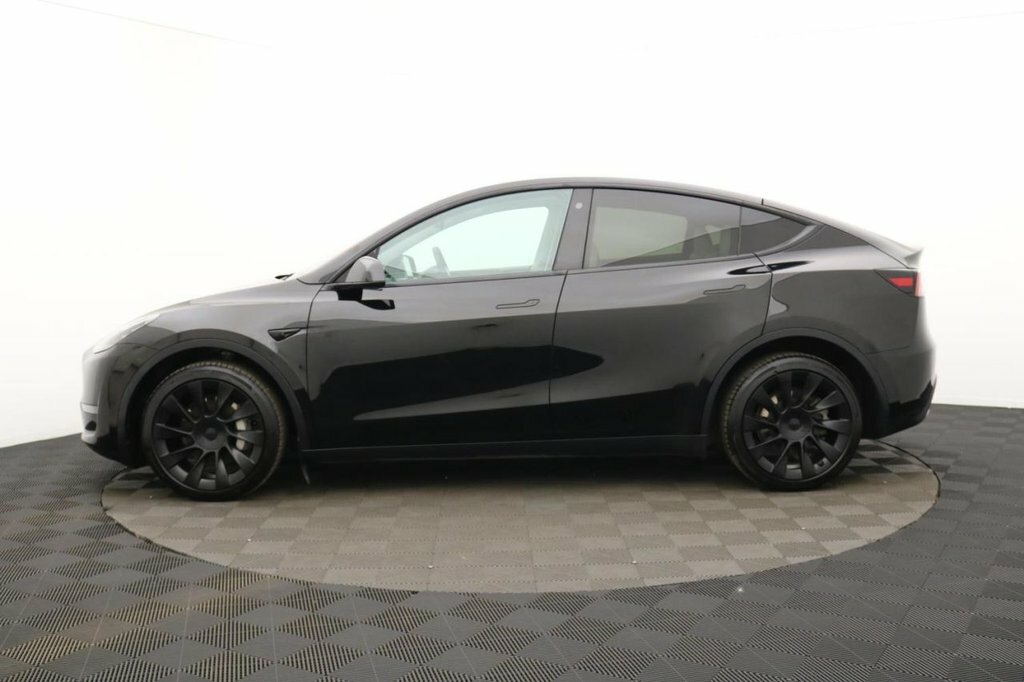 Tesla Model Y Suv Black #6