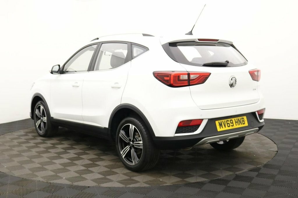 MG ZS 1L Exclusive White #6