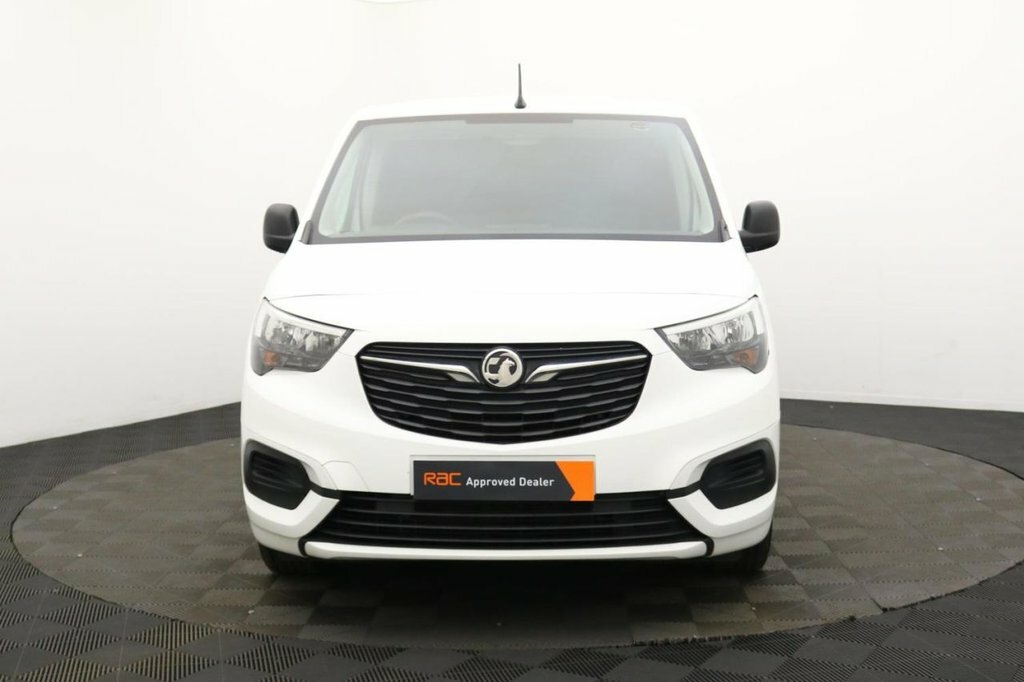 Vauxhall Combo 2300 Sportive 1.5 Bluehdi 100 Air Con P Sensors Lw White #9