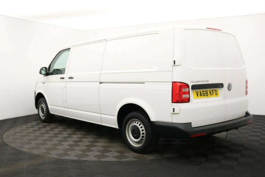 Volkswagen Transporter 2L Startline White #6
