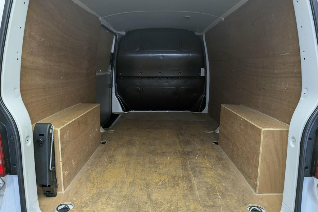 Volkswagen Transporter 2.0 Tdi T32 Highline Crew Van 4Motion Swb Euro 6 White #14