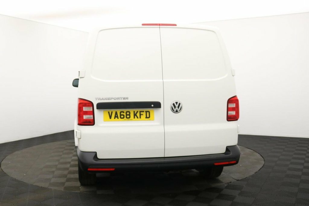 Volkswagen Transporter 2L Startline White #5