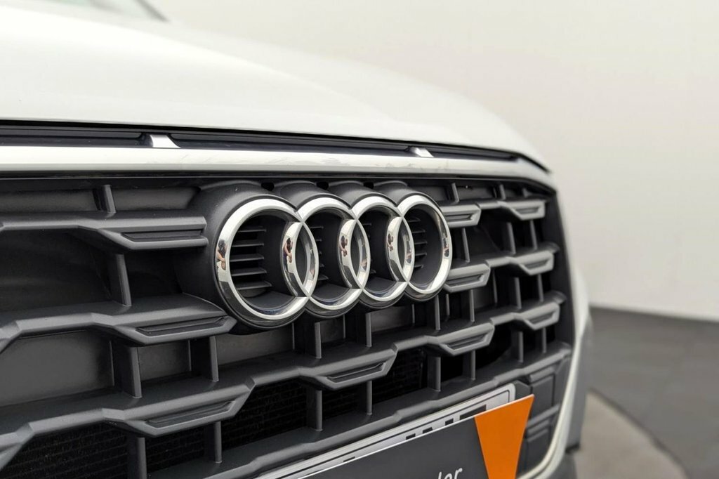 Audi Q2 Q2 1.0 Tfsi 30 Sport Suv Euro 6 Red #38