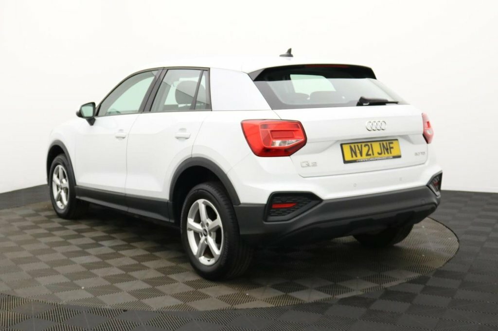 Audi Q2 2L Technik White #6
