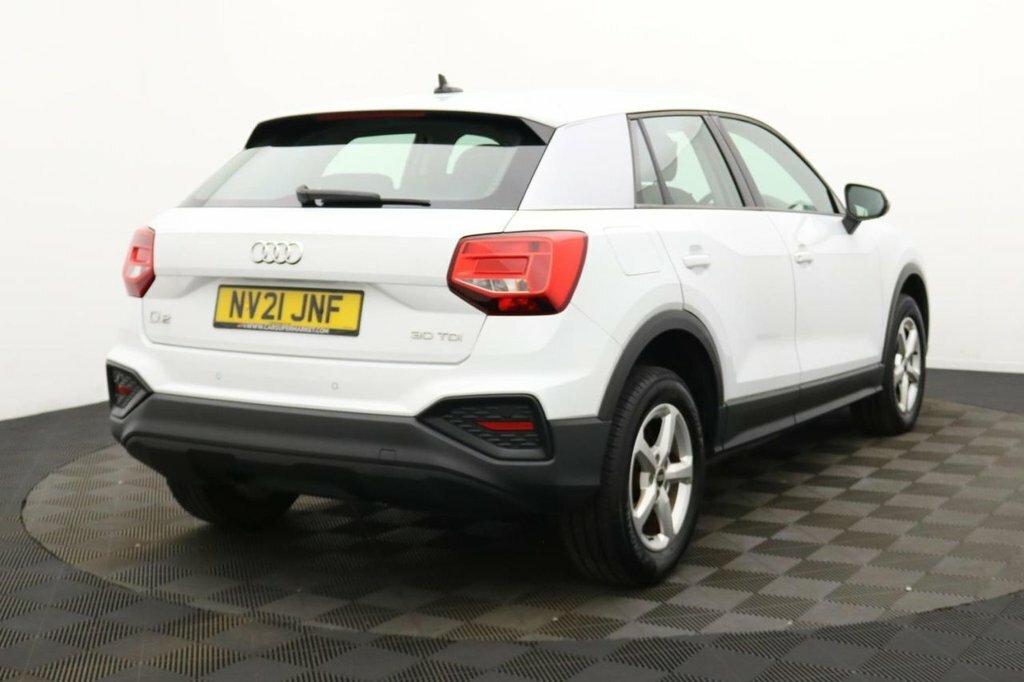Audi Q2 2L Technik White #4