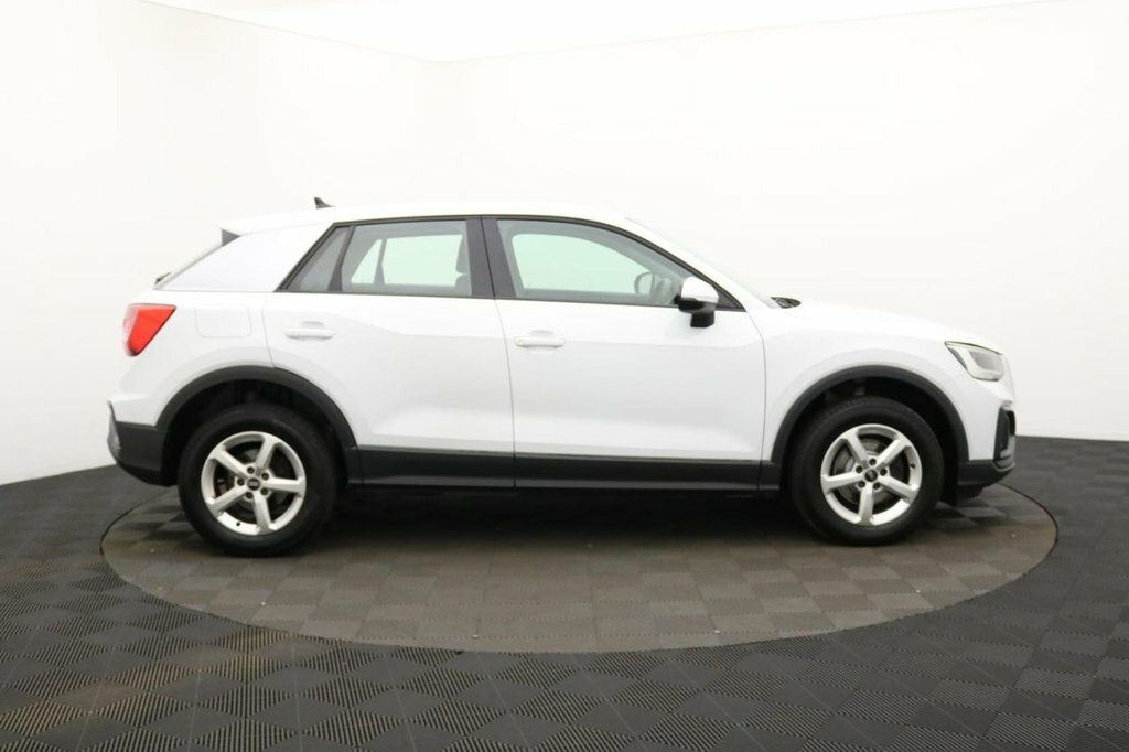 Audi Q2 2L Technik White #2